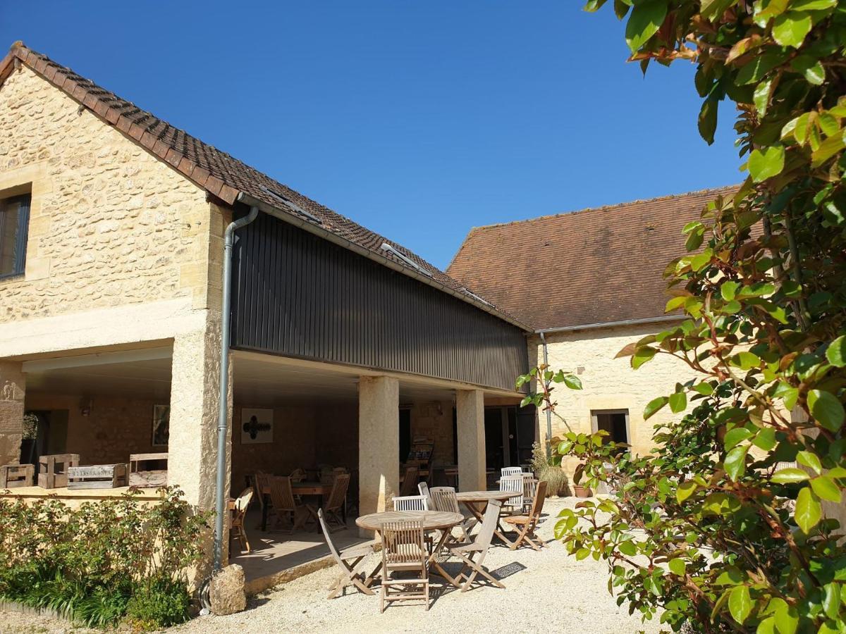 Le 4 Bed & Breakfast Montignac-Lascaux Exterior photo