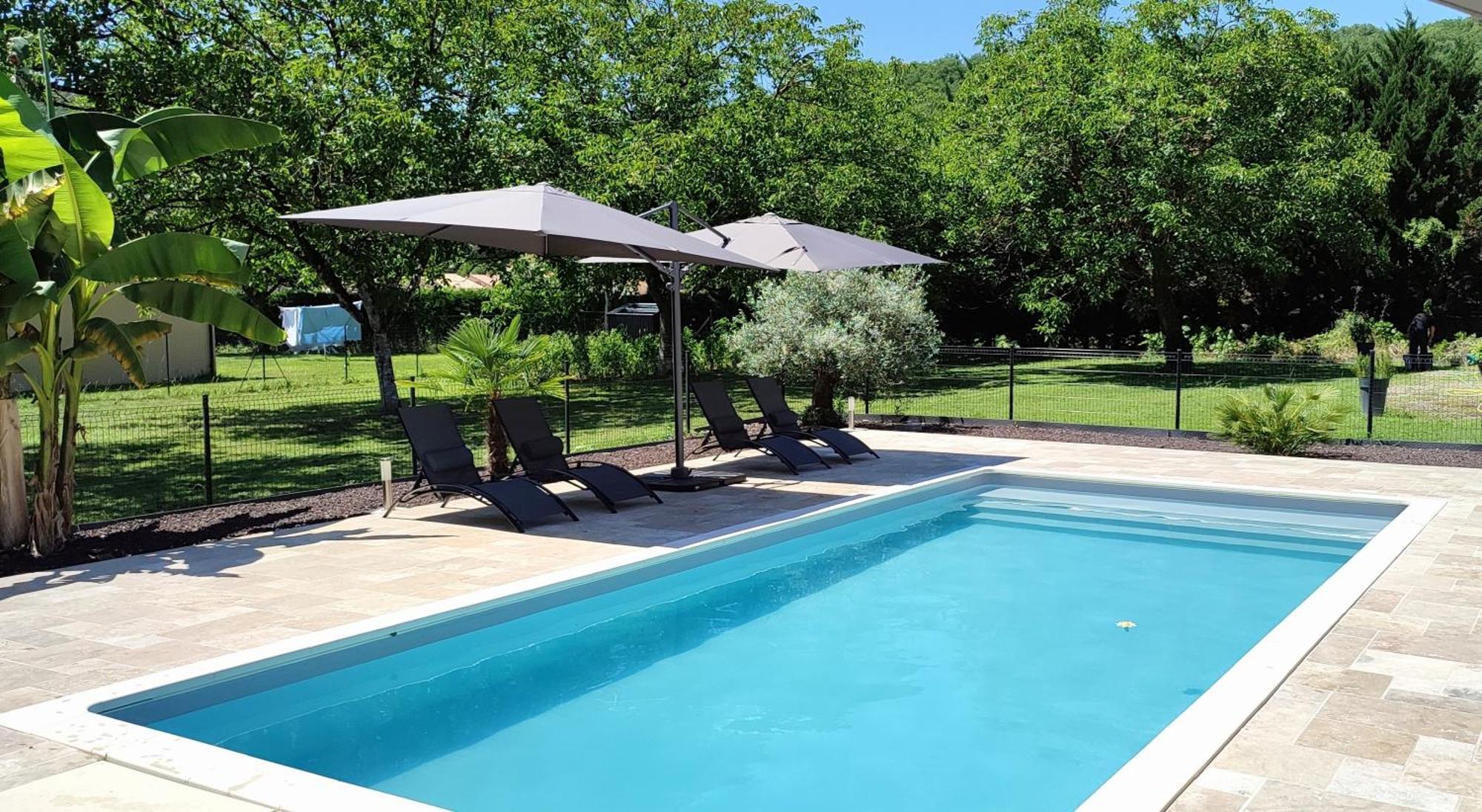 Le 4 Bed & Breakfast Montignac-Lascaux Exterior photo